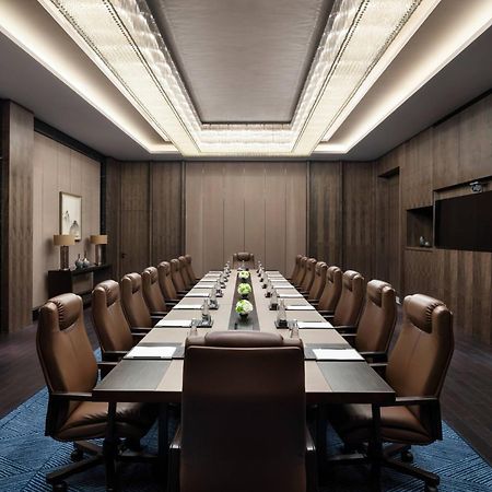 Xuzhou Marriott Hotel Lakeview Exterior photo