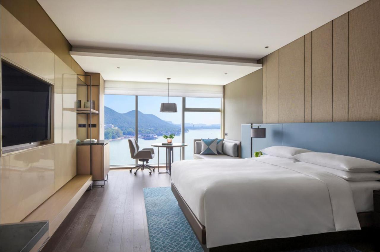 Xuzhou Marriott Hotel Lakeview Exterior photo