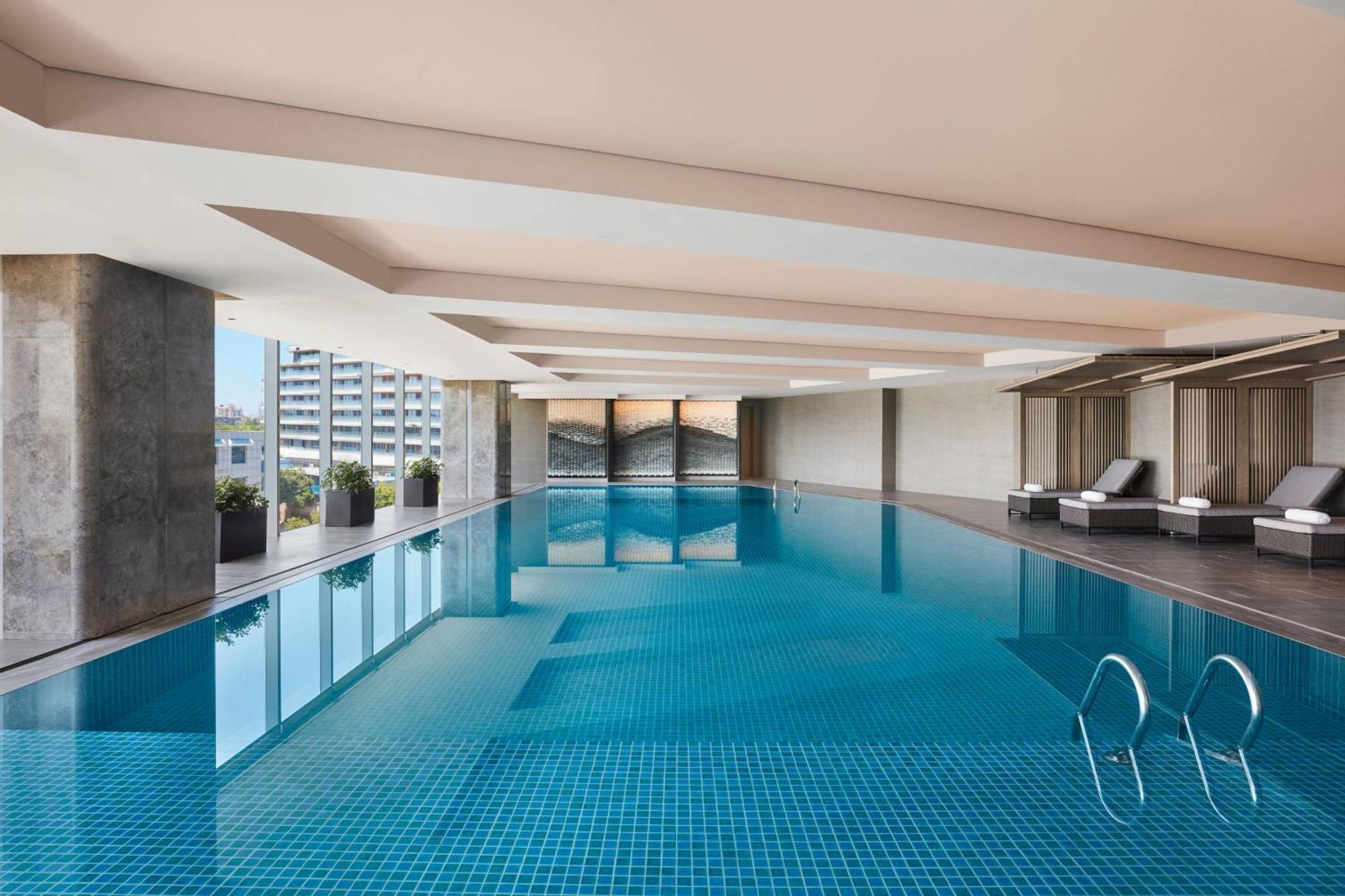 Xuzhou Marriott Hotel Lakeview Exterior photo