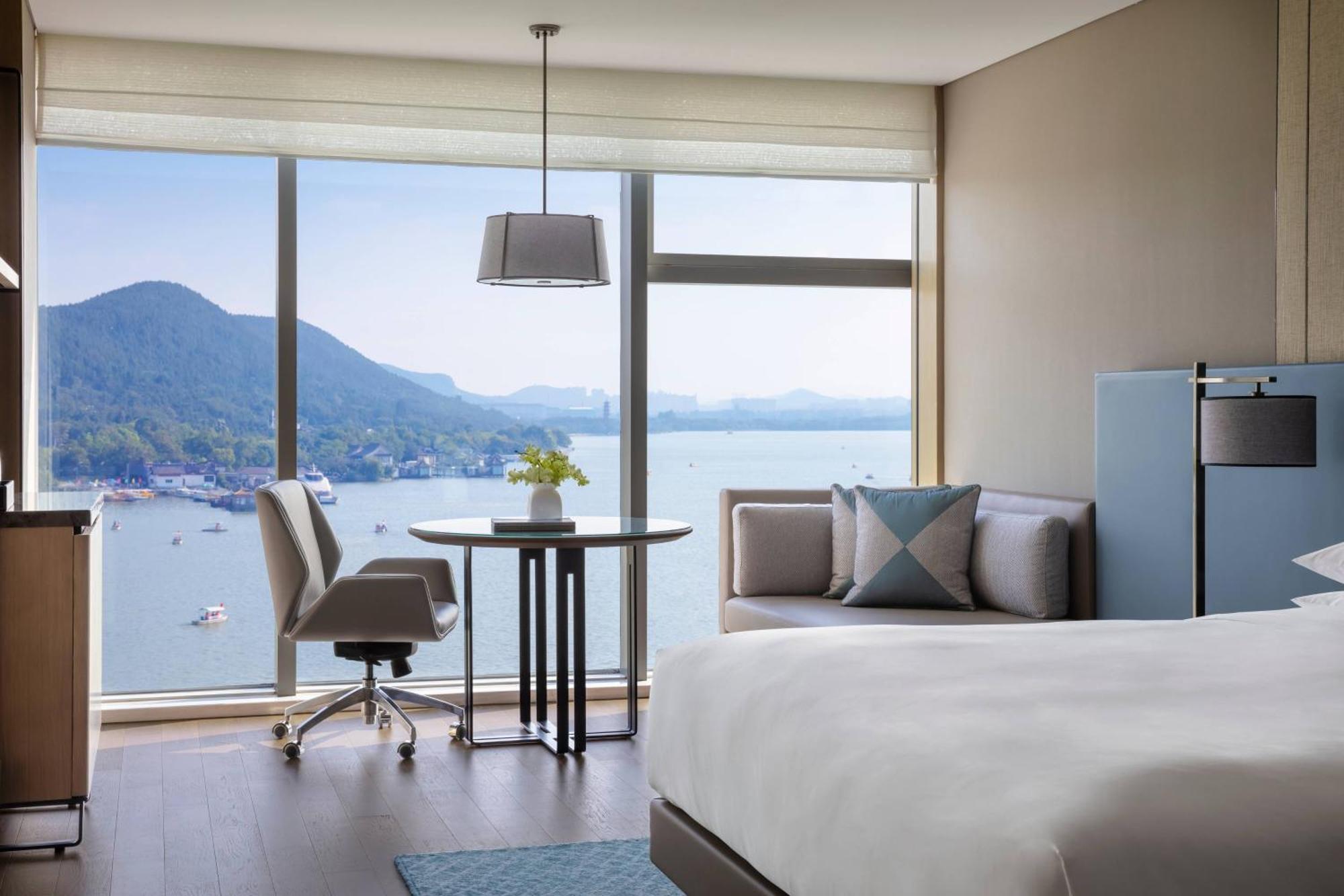 Xuzhou Marriott Hotel Lakeview Exterior photo